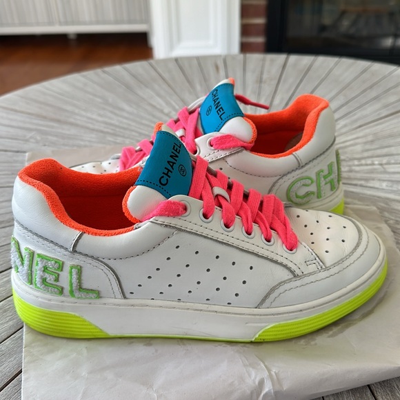 Chanel 2020 Logo CC sneakers Sz 36 - Picture 5 of 11